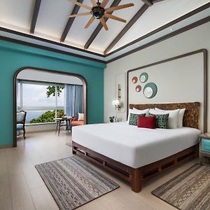 Premium Room Valley View King Bed
